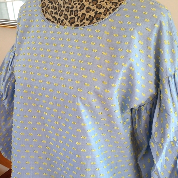 Halogen Preppy Puffy Elbow Sleeve Blouse Size:S Color: Light Blue/Yellow - Picture 3 of 12